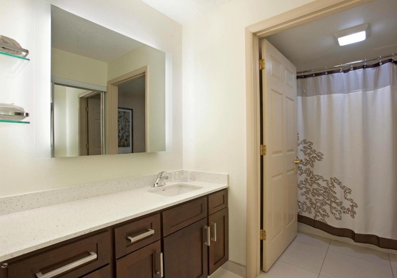 Trellis North Fayette - Airport Apartahotel Pittsburgh